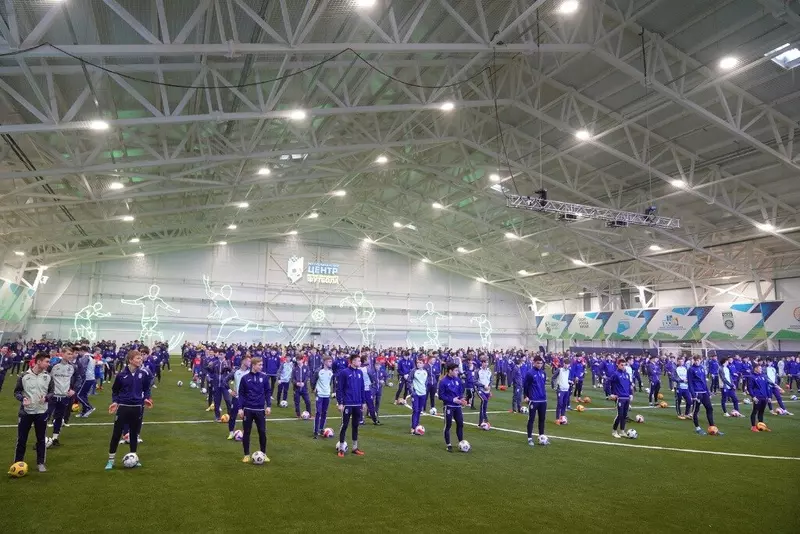 #2 для статьи «спортивные объекты: В Уфе открылся крытый футбольный манеж»