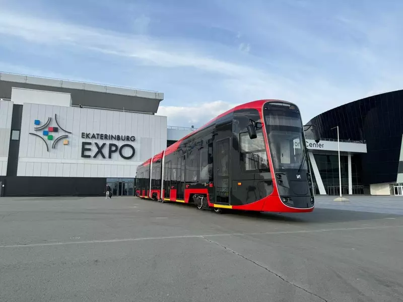 №2 для статьи «спецтехника и логистика: Новый российский трехсекционный трамвай Синара 71 233 вышел на испытания в Екатеринбурге»