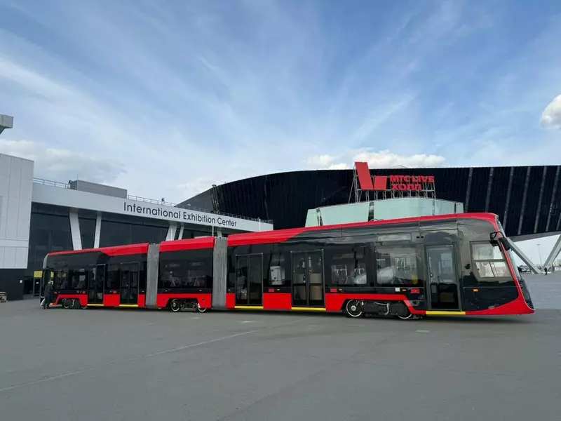 Иллюстрация #3 для статьи «Свердловская область: Новый российский трехсекционный трамвай Синара 71 233 вышел на испытания в Екатеринбурге»