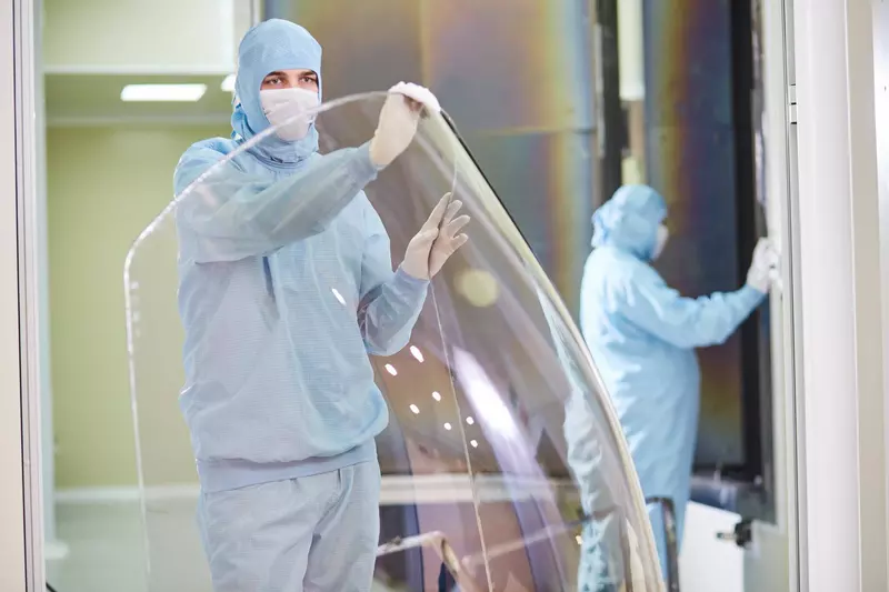 Изображение 2 для «НИОКРы: В Ростехе освоили новую технологию производства сверхпрочного стекла»