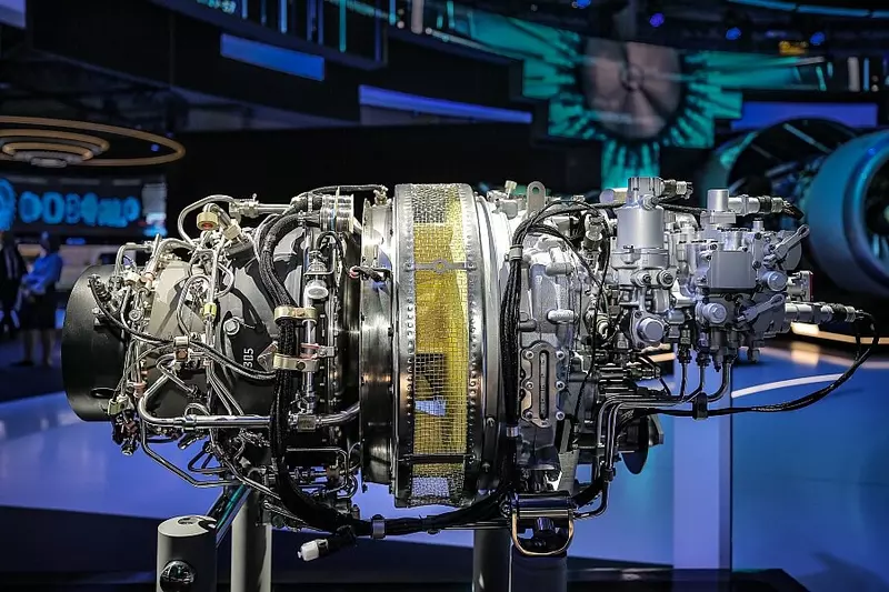 ОДК представила в Дубае новейший вертолетный двигатель и малоразмерные силовые установки для БПЛА