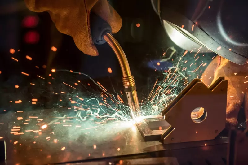 Картинка #1 для новости «: Завод 103 Арсенал перешел на усиленный режим работы по ремонту военной техники»