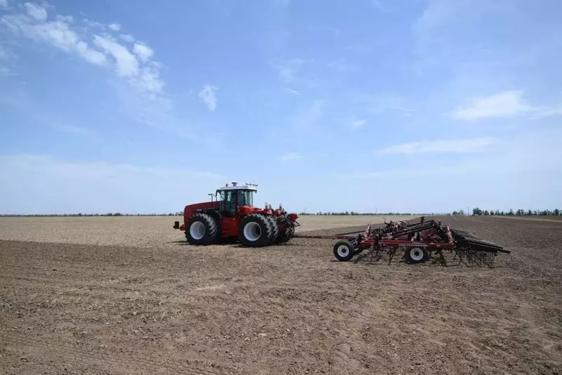 Трактор Ростсельмаш с автоуправлением ставит рекорды