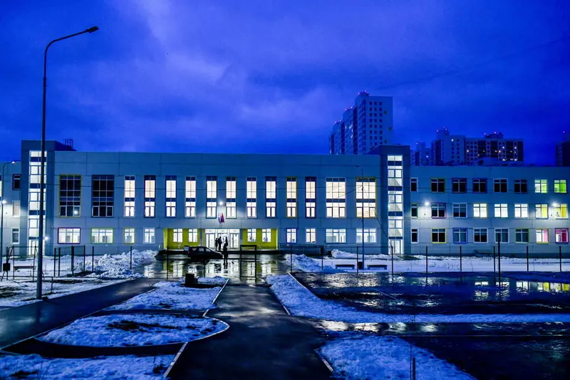 Иллюстрация №3 для публикации «Пермский край: В Перми сдали в эксплуатацию сразу три новых школы»