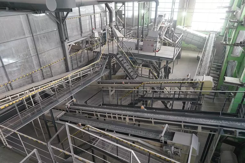 Иллюстрация #2 для «Сибирское стекло: На Сибстекле модернизировали техкомплекс по обработке стекольных отходов»