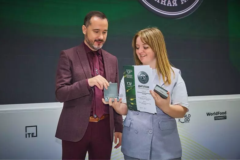 Картинка №2 для статьи «Baker House: Цельнозерновые хлебцы от получили золото в номинации ПРОДУКТ ГОДА»