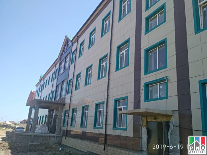 РИА «Дагестан» В рамках инвестпроекта в Каякентском районе строятся больница и школа