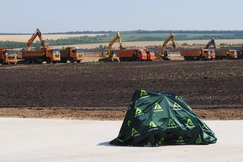 В Воронежской области начали строить молочно товарный комплекс на 3 6 тысячи фуражных коров