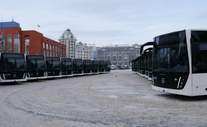 КАМАЗ передал Новосибирску партию новых НЕФАЗов