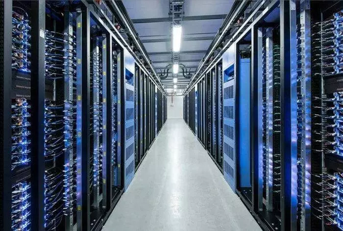 Росэлектроника начала поставку оборудования нового поколения для суперкомпьютеров