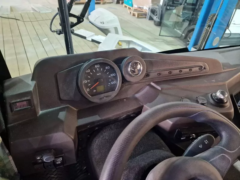 Иллюстрация #3 для поста «В России разработали новый электрогрузовик с бескапотной кабиной»