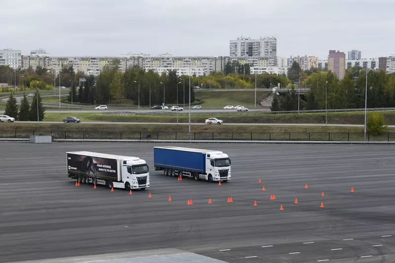 Фото #2 для поста «КАМАЗ: У КАМАЗа появился испытательный трек для автоуправляемых грузовиков»