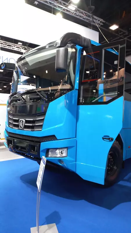 Фото 4 для «КАМАЗ представил крутой автобус для вахтовиков»