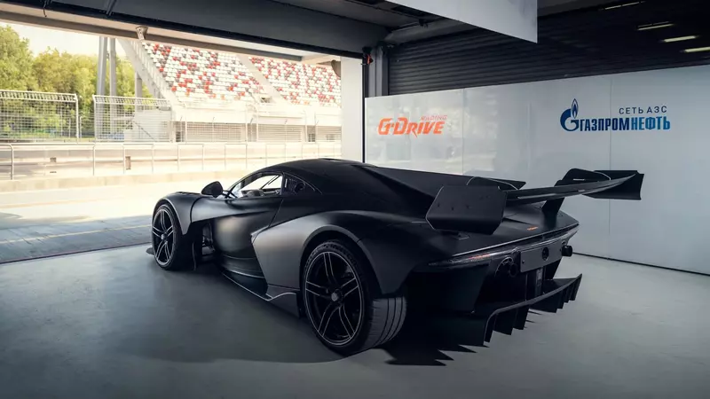 Изображение 6 для публикации «Представлен прототип российского среднемоторного суперкара»