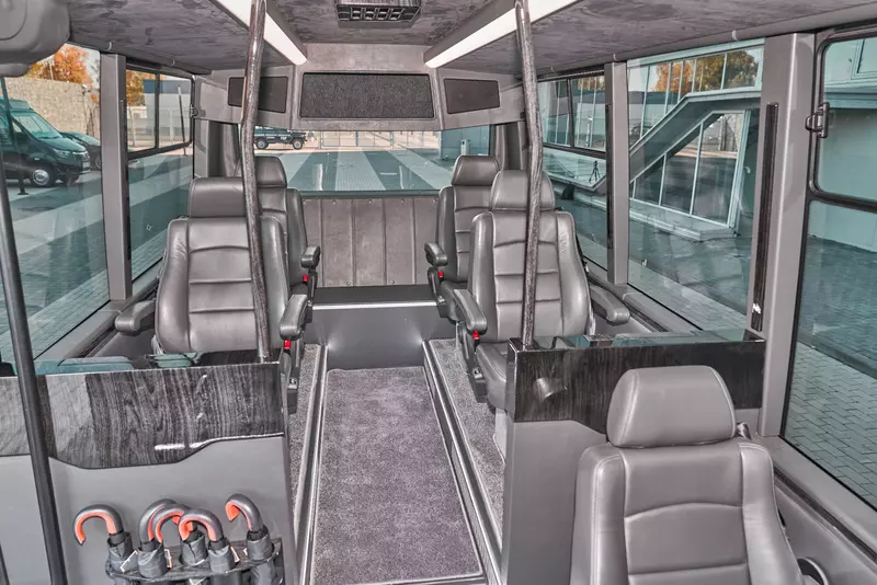 Фото #2 для поста «спецтехника и логистика: У ГАЗели появилась суперлюкс модификация»