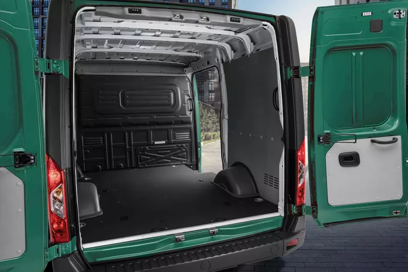 Фото #6 для новости «В России стартовали продажи нового поколения внедорожников Соболь»