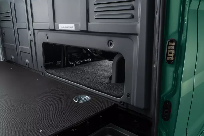 Картинка №7 для публикации «В России стартовали продажи нового поколения внедорожников Соболь»