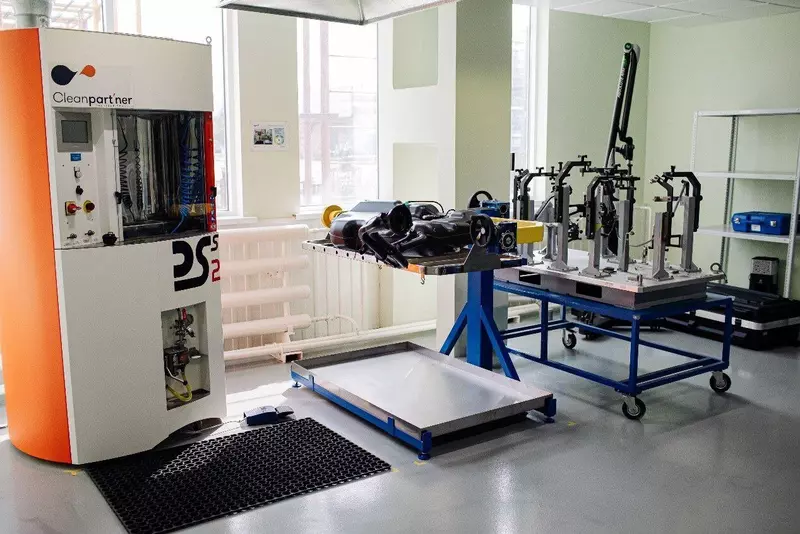 Изображение 2 для поста «ДИПО: Бензобаки для АВТОВАЗа начали делать из российского композита»