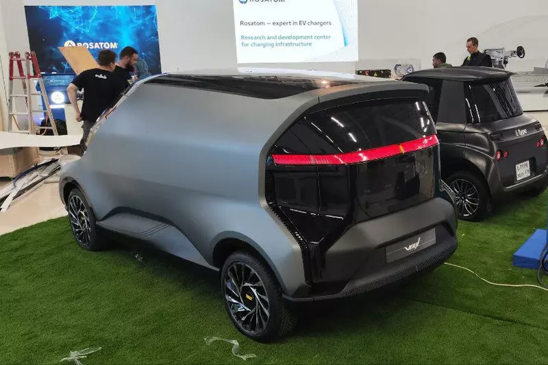 Иллюстрация 2 для поста «Росатом: Росатом представил концепт электрического фургона»