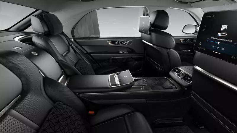 Фото №7 для новости «Появились подробности о модернизации Ауруса»