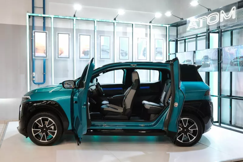 Картинка #2 для поста «Атом: Электромобиль Атом готовы предсерийные прототипы»
