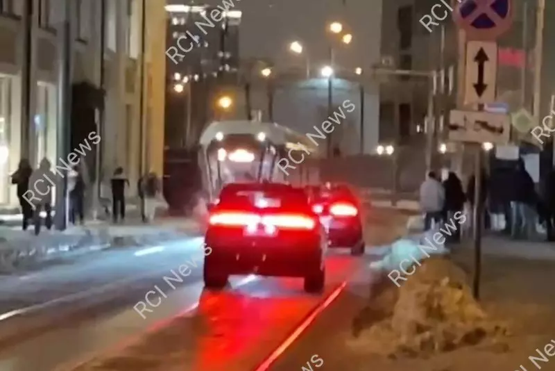 Картинка №2 для поста «Кама: Предсерийные прототипы Атома начали тестировать на дорогах общего пользования»