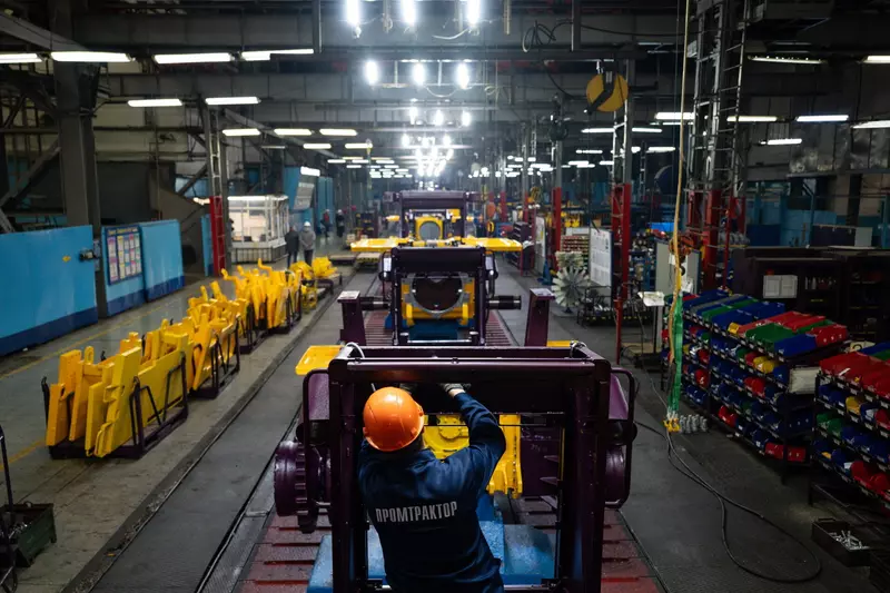 №4 для поста «Тракторные заводы: В Чебоксарах запустили производство тяжелых бульдозеров»