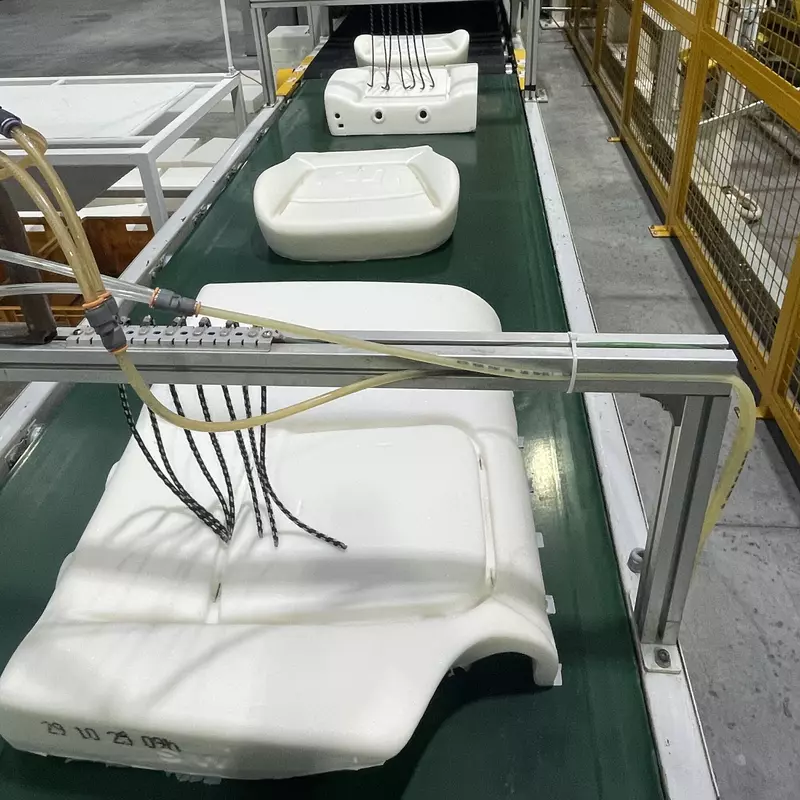 Изображение №1 для поста «Производство: В России импортозаместили производство сидений для Весты и Ауры»