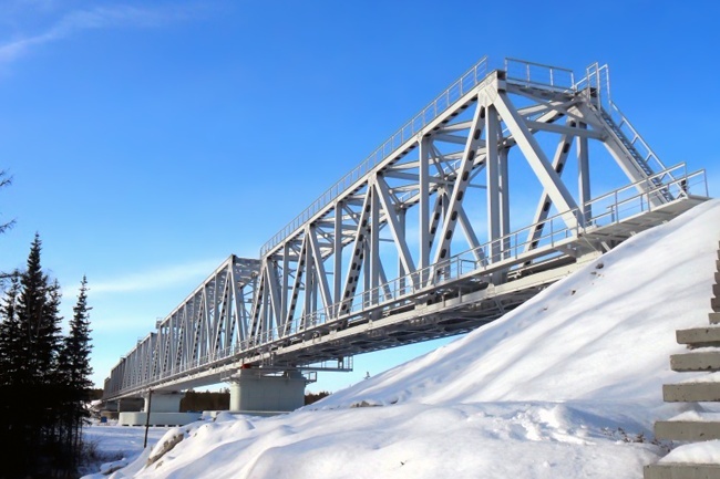 строительство мостов зимой