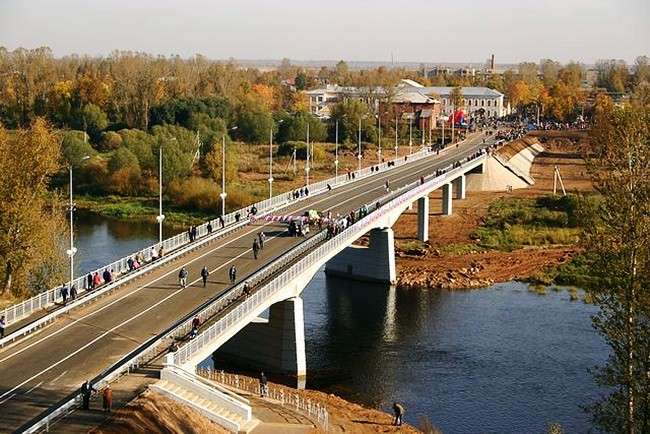 2005.10.06 Мост через реку Мста(Боровичи, Новгородской области) - 262м