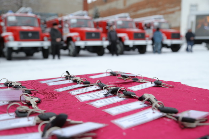 23 новые пожарные автоцистерны поступили на вооружение противопожарной службы Зауралья