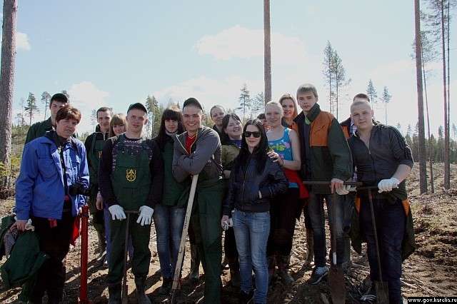 Студенты Петрозаводского лесотехникума