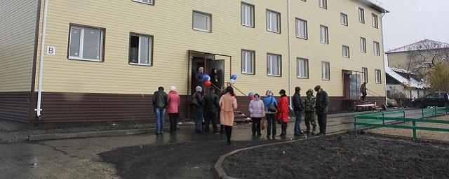 В Лебяжье 11 семей переедут из аварийных домов в новые квартиры