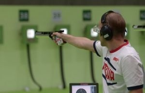 Мужская сборная России завоевала золото ЧЕ в стрельбе из пневматического пистолета