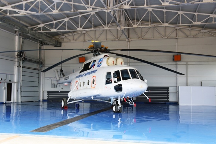 В Якутии представили пять санитарных вертолетов и новый ангар