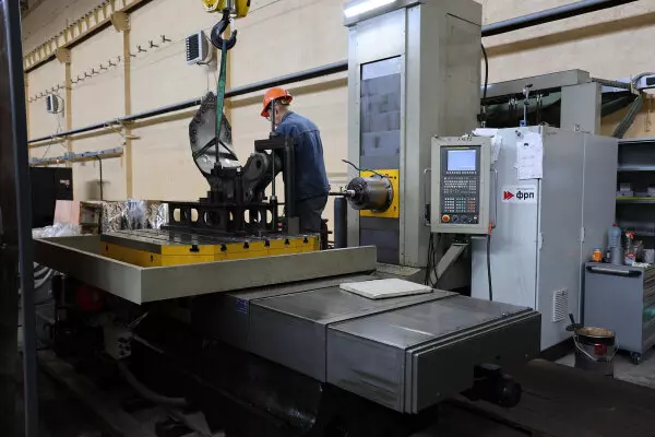 Фото #1 для новости «Модернизация: Ивановский Профессионал увеличил выпуск навесного оборудования для спецтехники на 40»