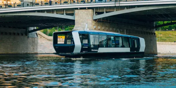 Изображение #1 для «Транспорт: В Москве открыт второй регулярный маршрут речного электротранспорта»