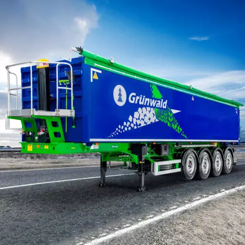 Компания Грюнвальд запустила производство новой модели полуприцепа