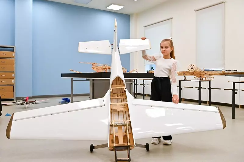 Картинка №9 для поста «В Новой Москве открыто новое здание школы 2122»