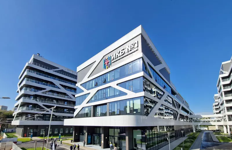 Картинка №2 для поста «новое медучреждение: Крупнейшая в стране Инфекционная клиническая больница 1 приняла первых пациентов»