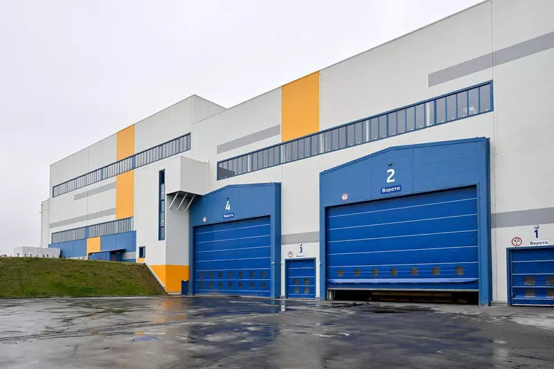 Изображение 1 для публикации «Новые заводы и цеха: В Москве открылся роботизированный завод по производству крупногабаритных модулей домостроения»