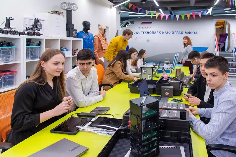 Изображение #4 для «Открыт детский технопарк Наукоград на базе Московского финансово юридического университета»