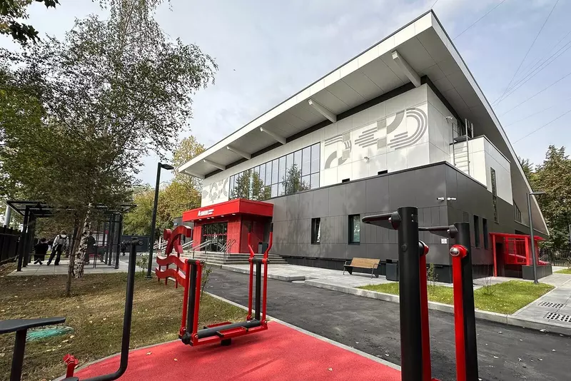 Фото #4 для «Открыт обновленный спорткомплекс на востоке Москвы»