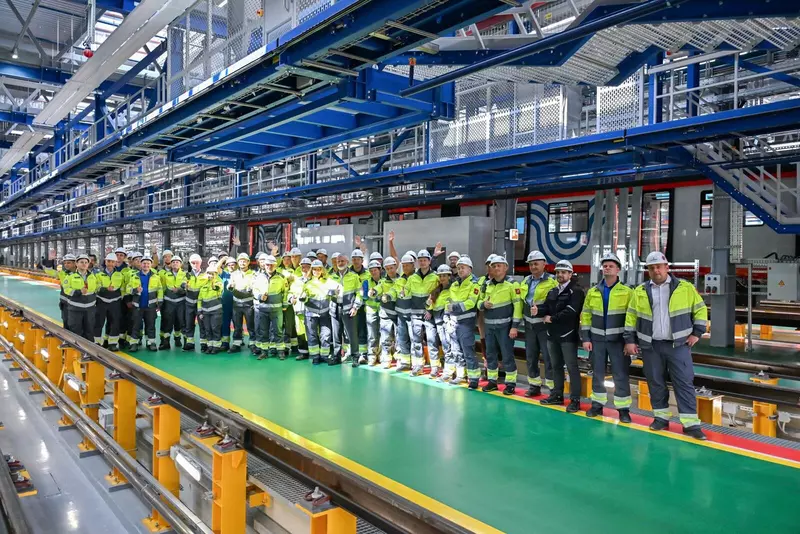 #2 для «спецтехника и логистика: В Москве открыли электродепо Столбово первое в ТиНАО»