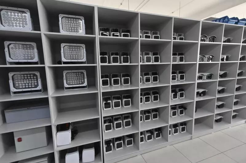 Изображение №2 для публикации «Новосибирская область: Завод по производству комплексов фотовидеофиксации запустили в Новосибирске»