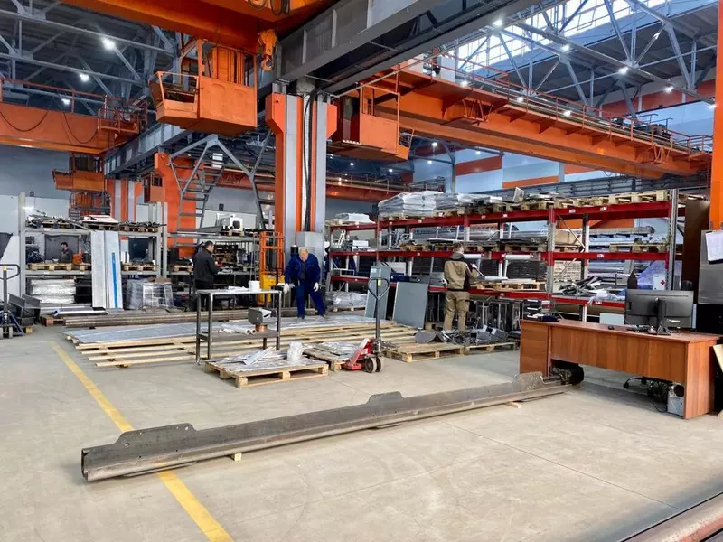 Фото 2 для новости «судостроение: В Петербурге строят электрические речные трамваи»