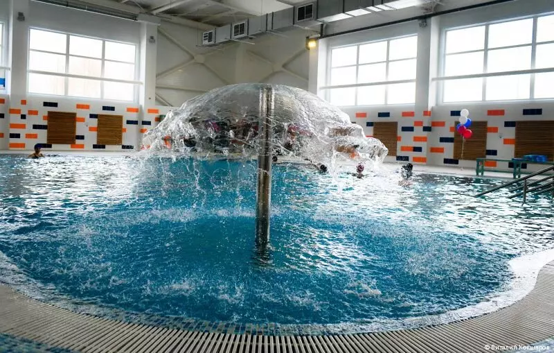 Иллюстрация #2 для новости «Пермь: В Перми открылся плавательный бассейн в микрорайоне Вышка 2»
