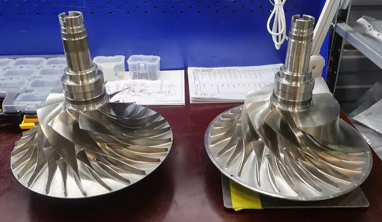 Картинка #6 для поста «Фотогалерея двигатель ВК 800СМ»