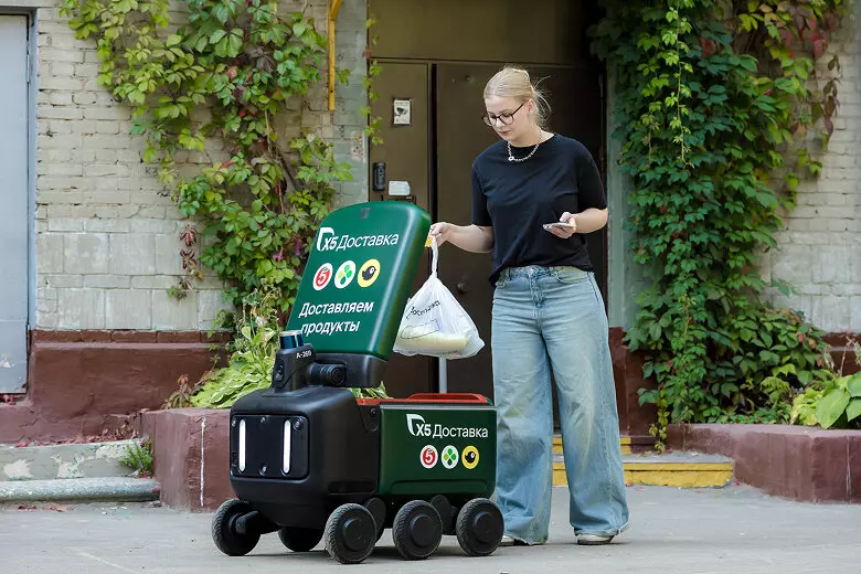 Картинка #3 для поста «изобретения: Из Пятёрочек запустили собственную доставку заказов с помощью роботов»