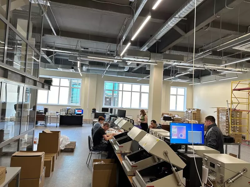 Иллюстрация #3 для публикации «Екатеринбург: Искра Технологии запустила серийное производство роутеров в Екатеринбурге»